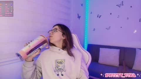 Veronica Independent Model online show from 11/21/25, 11:09