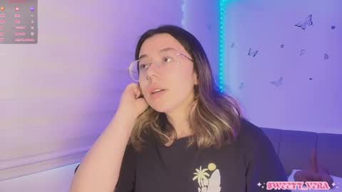 Snapshot of sweettvera_ chatting on 03/31/26, 01:22 Veronica Independent Model online show from 03/31/26, 01:22