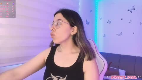 Snapshot of sweettvera_ chatting on 04/12/26, 01:05 Veronica Independent Model online show from 04/12/26, 01:05