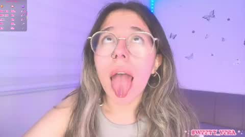 Snapshot of sweettvera_ chatting on 06/19/26, 11:52 Veronica Independent Model online show from 06/19/26, 11:52