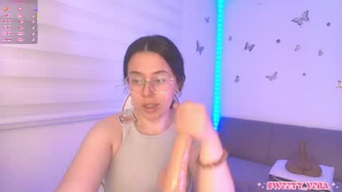 Snapshot of sweettvera_ chatting on 06/25/26, 05:12 Veronica Independent Model online show from 06/25/26, 05:12