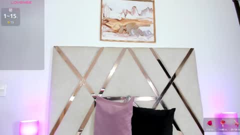 Snapshot of sweetty_girl_ chatting on 09/19/25, 12:17 Sweetty online show from 09/19/25, 12:17