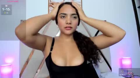 Snapshot of sweetty_girl_ chatting on 10/04/25, 12:25 Sweetty online show from 10/04/25, 12:25