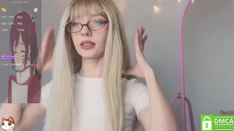 Snapshot of sweetuniporn chatting on 02/02/25, 10:24 Elis  a little vacation Ill be here Saturday my schedules in bio online show from 02/02/25, 10:24