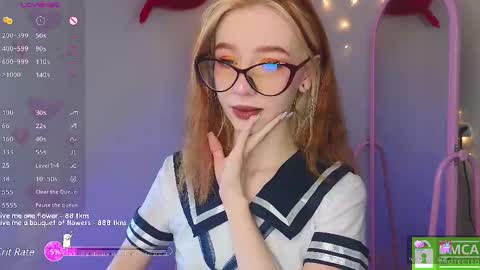Snapshot of sweetuniporn chatting on 03/12/25, 08:30 Elis  a little vacation Ill be here Saturday my schedules in bio online show from 03/12/25, 08:30