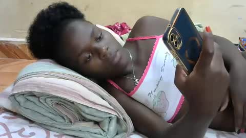 sweetvallerie online show from 02/16/25, 02:00