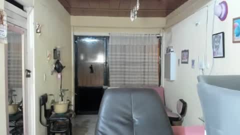 Snapshot of sweetveroxxx chatting on 07/14/26, 03:55 veronica online show from 07/14/26, 03:55