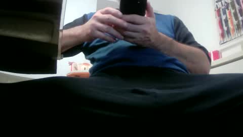 Snapshot of sweetwarrior32 chatting on 12/09/24, 02:17 Ricky32 online show from 12/09/24, 02:17