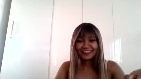 Snapshot of sweetwhisper4u chatting on 06/26/26, 05:34 katie online show from 06/26/26, 05:34