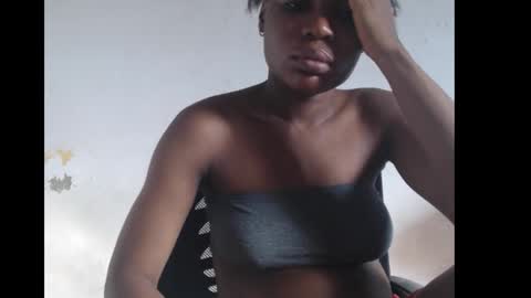 Snapshot of sweetxxpie chatting on 10/29/25, 03:25 Sweetxxpie online show from 10/29/25, 03:25