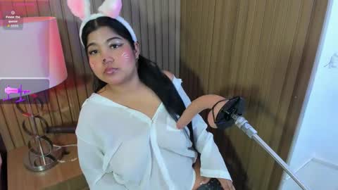 Snapshot of sweety_blowjob chatting on 02/18/26, 11:39 LINA online show from 02/18/26, 11:39