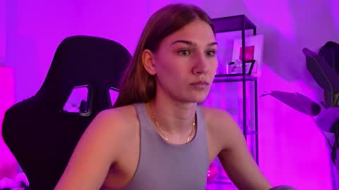 Snapshot of sweety_emilya chatting on 03/16/26, 11:58 Emily online show from 03/16/26, 11:58
