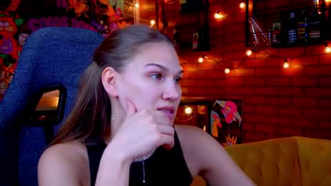 Snapshot of sweety_emilya chatting on 05/20/26, 06:08 Emily online show from 05/20/26, 06:08