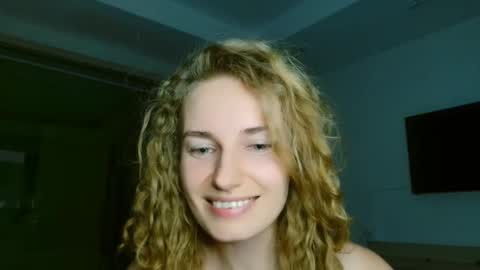 sweety_fruits online show from 01/05/26, 05:38