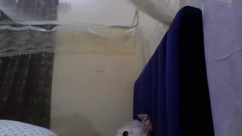 Snapshot of sweety_melanin chatting on 04/26/26, 03:53 Vickky online show from 04/26/26, 03:53