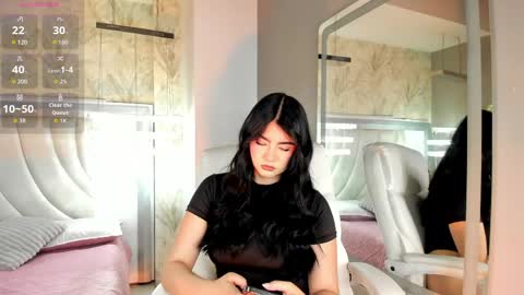 Snapshot of sweety_nicole_ chatting on 05/16/26, 04:06 sweety nicole 3 online show from 05/16/26, 04:06
