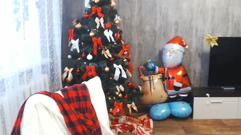 sweety_pie_8 online show from 12/13/24, 07:04