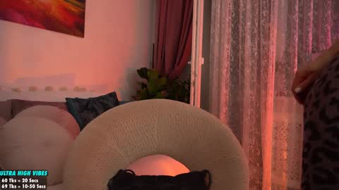 Snapshot of sweety_rinushka_ chatting on 01/08/25, 03:17 Katerina online show from 01/08/25, 03:17