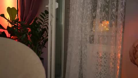 Snapshot of sweety_rinushka_ chatting on 01/28/25, 07:21 Katerina online show from 01/28/25, 07:21