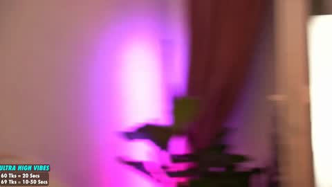 Snapshot of sweety_rinushka_ chatting on 02/15/25, 10:52 Katerina online show from 02/15/25, 10:52