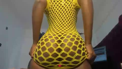Snapshot of sweety_shawtys chatting on 06/02/26, 04:58 shawtyshasha online show from 06/02/26, 04:58