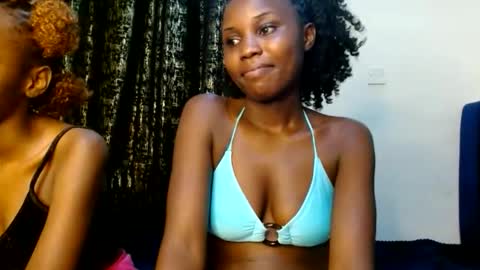 Snapshot of sweety_spixxy chatting on 05/22/26, 01:57 Dolly online show from 05/22/26, 01:57