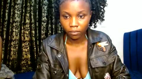 Snapshot of sweety_spixxy chatting on 06/03/26, 02:25 Dolly online show from 06/03/26, 02:25