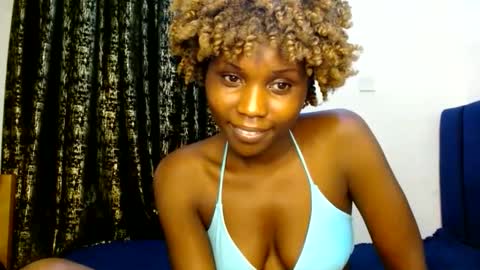 Snapshot of sweety_spixxy chatting on 06/03/26, 06:24 Dolly online show from 06/03/26, 06:24