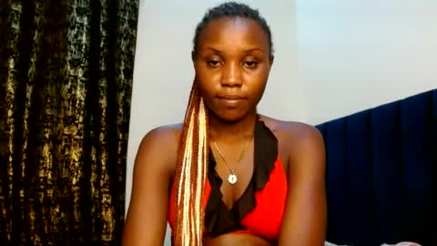 Snapshot of sweety_spixxy chatting on 06/23/26, 09:13 Dolly online show from 06/23/26, 09:13