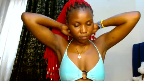 Snapshot of sweety_spixxy chatting on 07/17/26, 10:55 Dolly online show from 07/17/26, 10:55