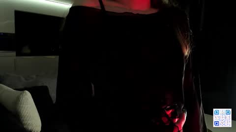 Bella . online show from 12/18/25, 09:48