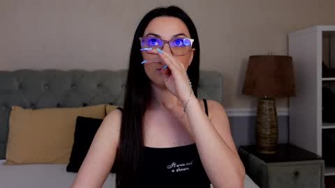 Snapshot of sweetyallye chatting on 05/29/26, 05:11 Bea Moan from LovenseWet from Tip MenuOpen for Private online show from 05/29/26, 05:11