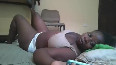 sweetyass25 online show from 04/15/26, 07:15