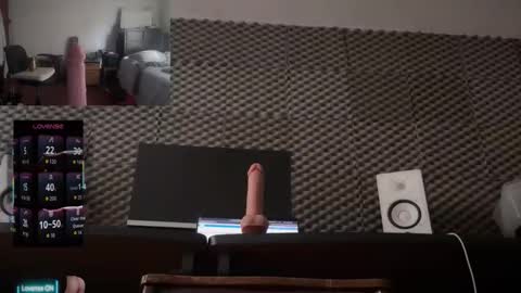 sweetyassboy69 online show from 04/02/26, 11:02