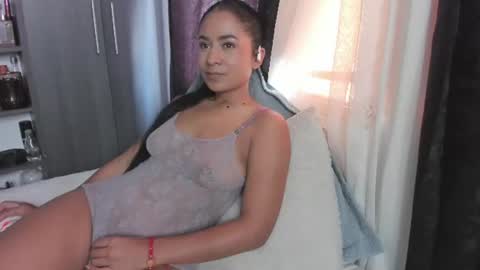 Snapshot of sweetyaya_ chatting on 07/15/26, 09:42 yaya online show from 07/15/26, 09:42