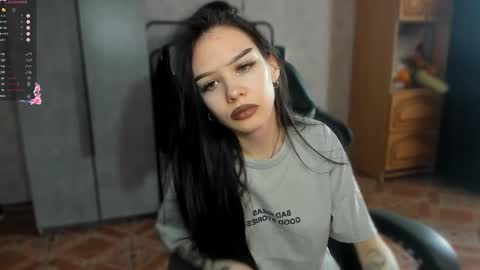 Snapshot of sweetydeviliya chatting on 03/25/26, 11:27 sweetydeviliya online show from 03/25/26, 11:27