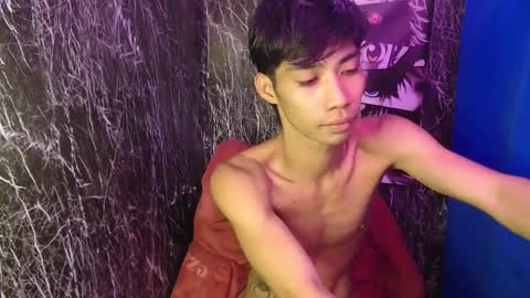 Snapshot of sweetyguyxxx1998 chatting on 02/11/25, 07:33 - allen online show from 02/11/25, 07:33