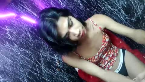 Snapshot of sweetyguyxxx1998 chatting on 10/27/25, 07:07 - allen online show from 10/27/25, 07:07