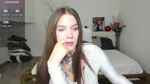 Aiza online show from 10/13/25, 09:42