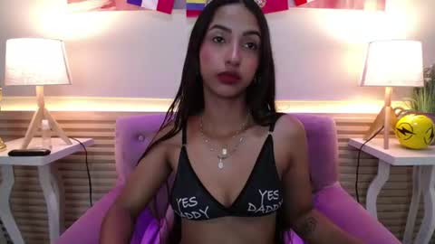 Snapshot of sweetylally chatting on 07/16/26, 12:00 LAURA online show from 07/16/26, 12:00