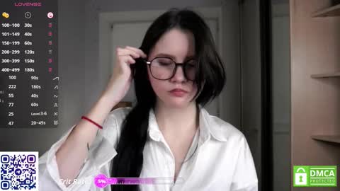 Astrid online show from 10/24/25, 05:42