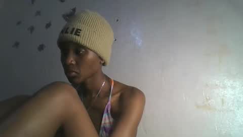 Snapshot of sweetypussy01 chatting on 10/10/25, 07:02 sweetypussy01 online show from 10/10/25, 07:02