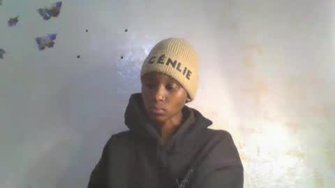 Snapshot of sweetypussy01 chatting on 10/13/25, 06:19 sweetypussy01 online show from 10/13/25, 06:19