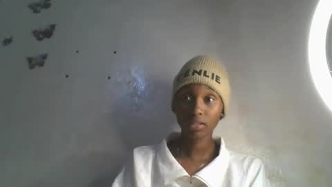 Snapshot of sweetypussy01 chatting on 10/15/25, 06:08 sweetypussy01 online show from 10/15/25, 06:08