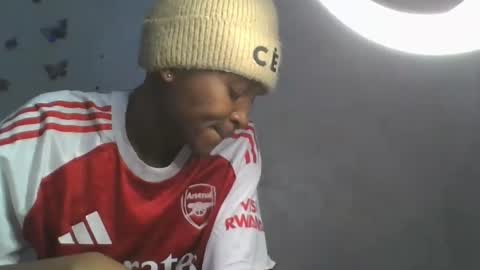 Snapshot of sweetypussy01 chatting on 10/19/25, 05:13 sweetypussy01 online show from 10/19/25, 05:13