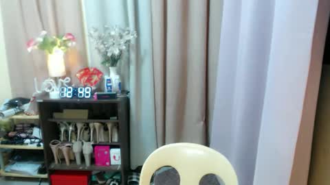 Snapshot of sweetytrannygirlxx chatting on 01/07/26, 04:48 Megan online show from 01/07/26, 04:48