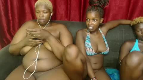 Snapshot of sweetz_candice chatting on 03/12/25, 06:51 sweetz_candice online show from 03/12/25, 06:51