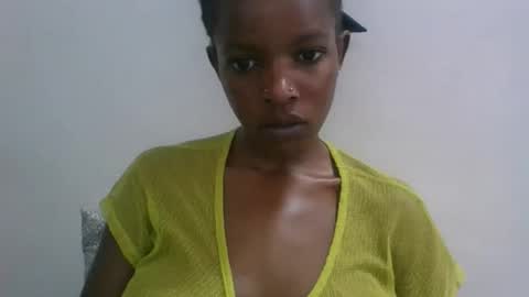 Snapshot of sweetz_candice chatting on 09/18/25, 11:12 sweetz_candice online show from 09/18/25, 11:12