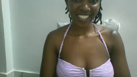 Snapshot of sweetz_candice chatting on 09/29/25, 10:36 sweetz_candice online show from 09/29/25, 10:36
