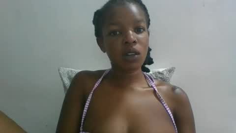 Snapshot of sweetz_candice chatting on 10/15/25, 09:31 sweetz_candice online show from 10/15/25, 09:31